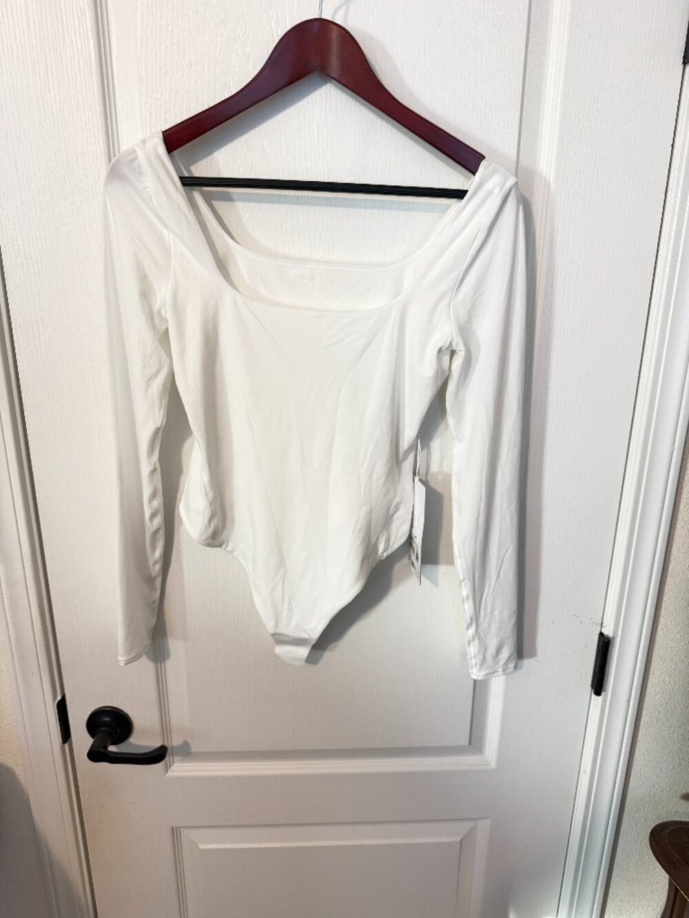 NWT Authentic LULULEMON Women’s Square-Neck Ultra Soft White Bodysuit Sz.M
